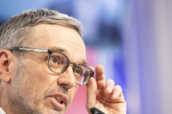 ÖVP und ihre Machtspiele – FPÖ-Chef Kickl äußert sich