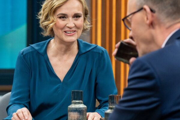 Friedrich Merz wirkt frustriert und unpersönlich in Caren Miosgas Talkshow